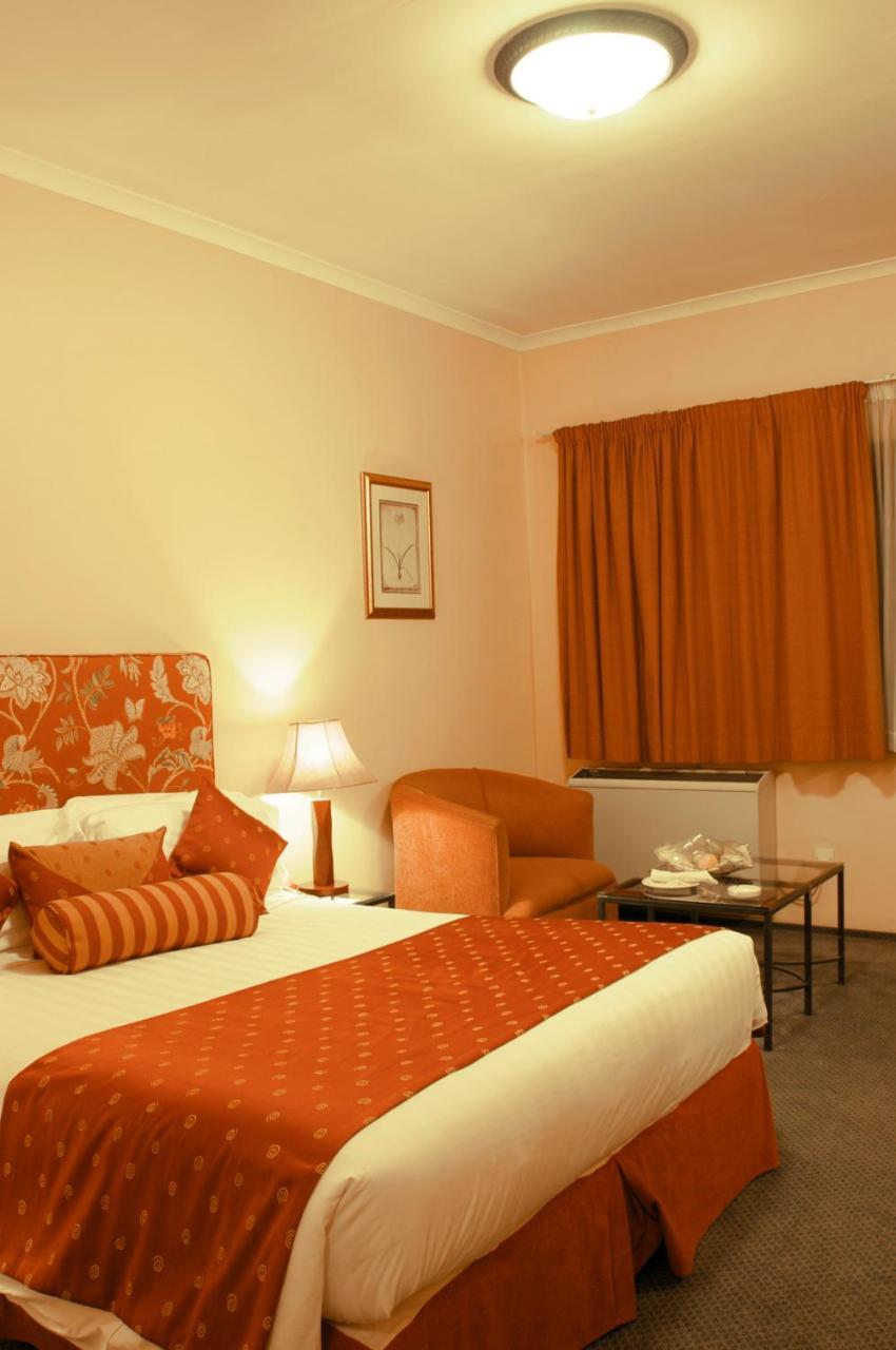 Crossroads Hotel 릴롱웨 외부 사진