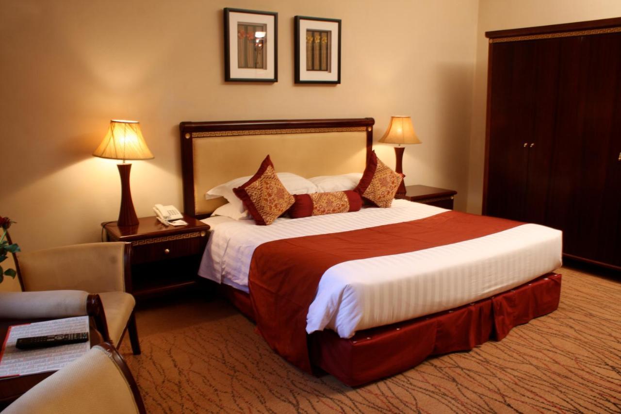 Crossroads Hotel 릴롱웨 외부 사진